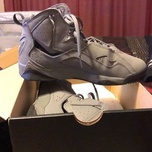 Jordan true flight BG